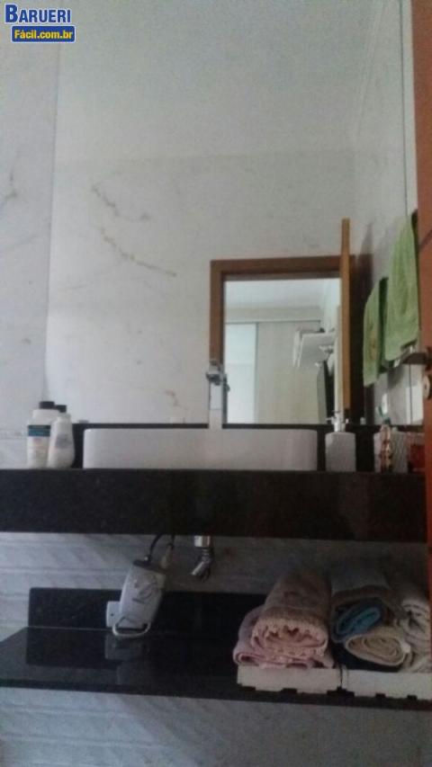 Vendo Aconchegante casa em Condomínio