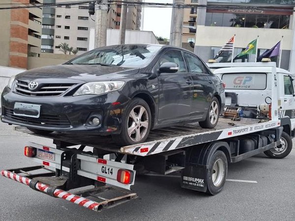 Fiscalização de trânsito de Barueri retira veículos de circulação por irregularidades graves