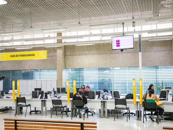 Casa do Trabalhador oferece 36 vagas de emprego a partir desta terça (13)