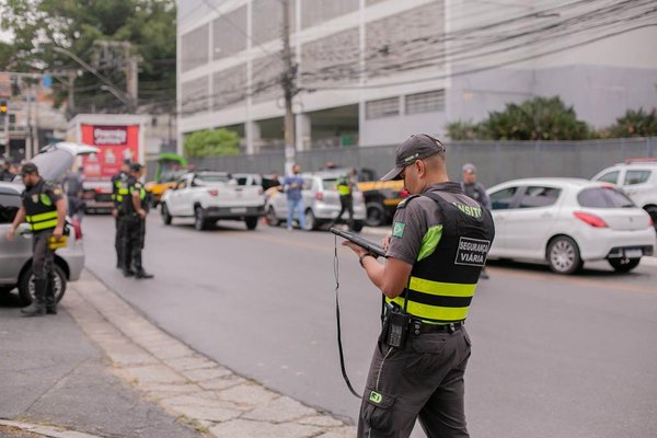 Barueri intensifica fiscalização de motocicletas em operação conjunta com a Polícia Militar