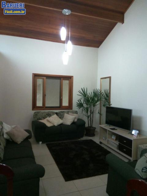 Charmosa Casa em condomínio, com 159 M2